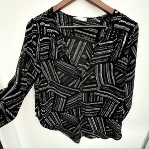 Chic Black Blouse 👚